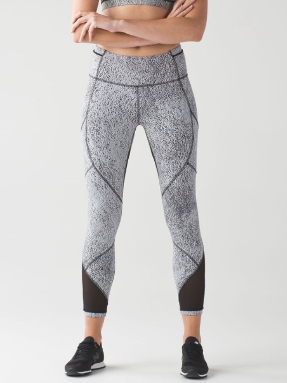 Lululemon Outrun tights size 6